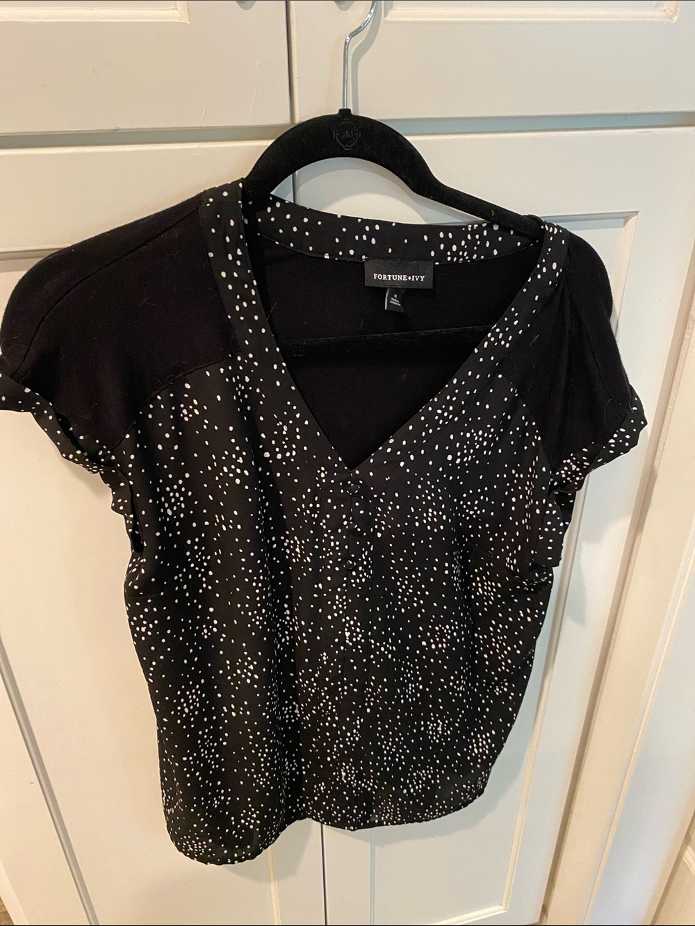 Fortune & Ivy Black Polka Dot V-Neck Blouse
